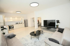 City center luxury apartment in Netanya